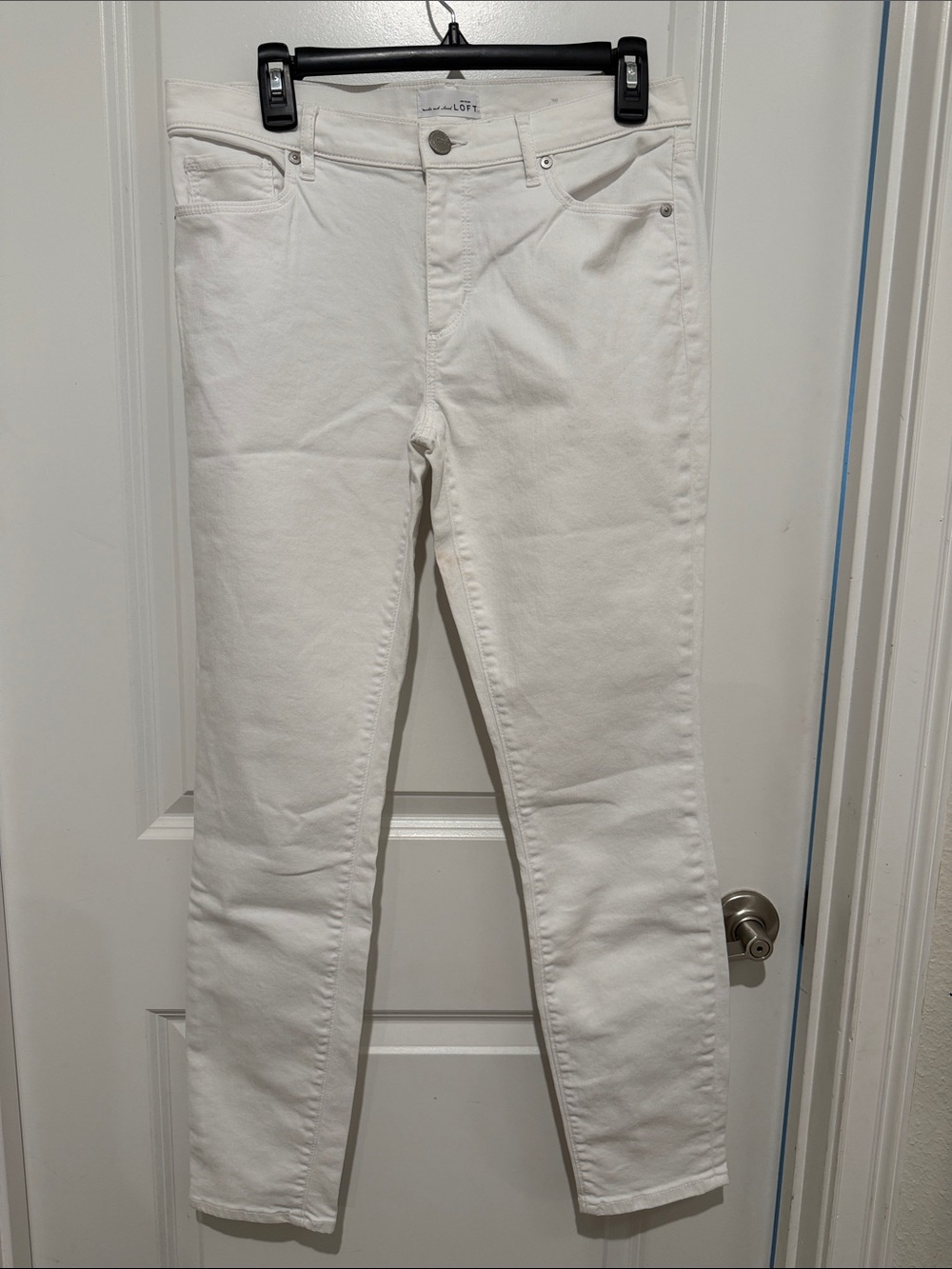 LOFT White Skinny Jeans - Classic Five-Pocket Style